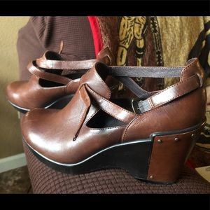 Dansko Franka clogs
